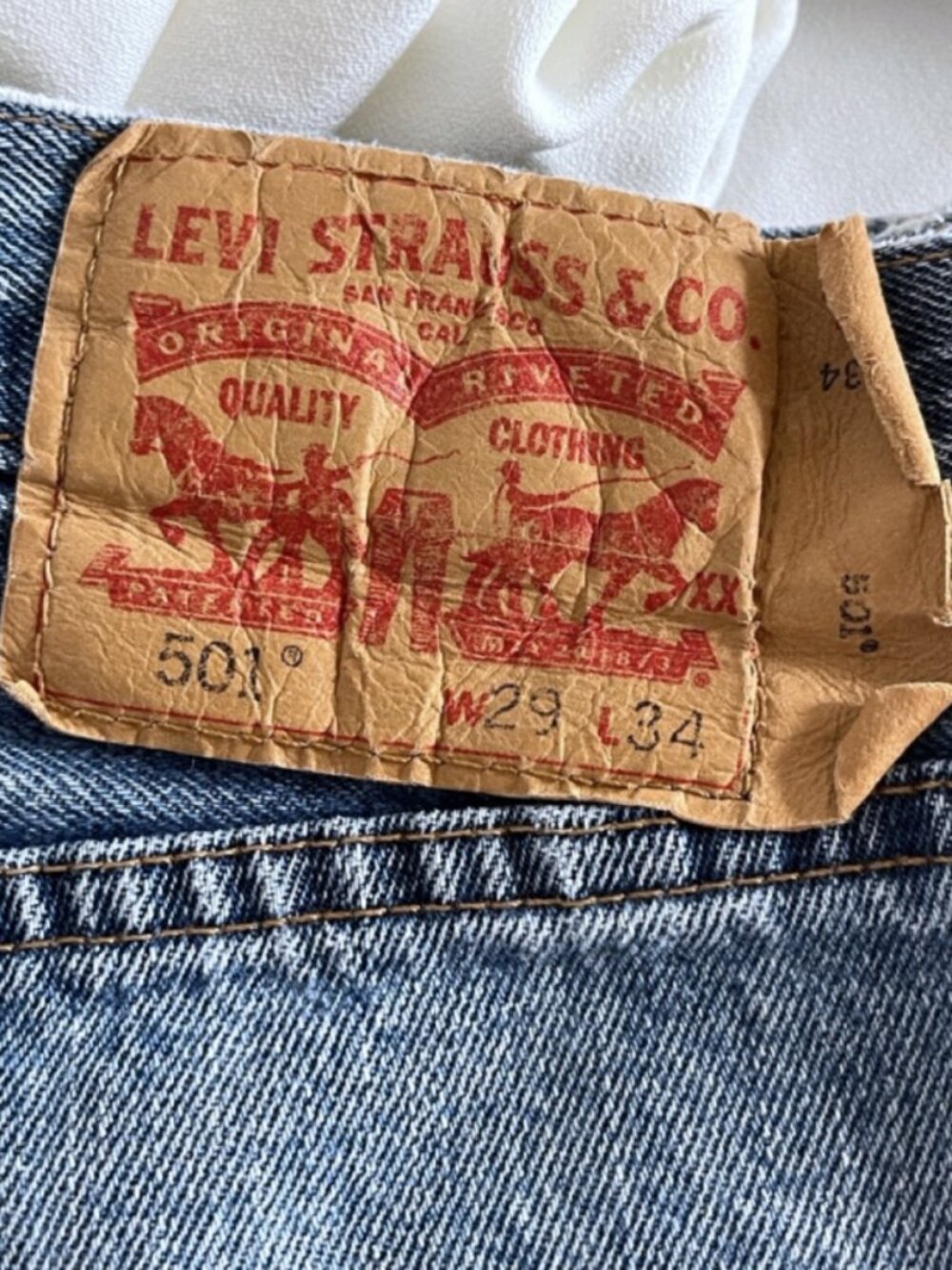 Levi's 501 Original Jeans W29 L34 Medium Blue Distressed